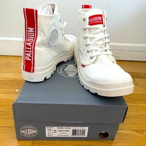 NEW Palladium 🇫🇷 Sneakers 11.5US men’s / 13 women’s